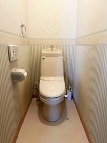 便器が全て陶器製でスッキリした見た目のネオレストAS　世田谷区T様邸